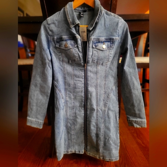 Long Sleeve Denim Mini Dress - Picture 4 of 4